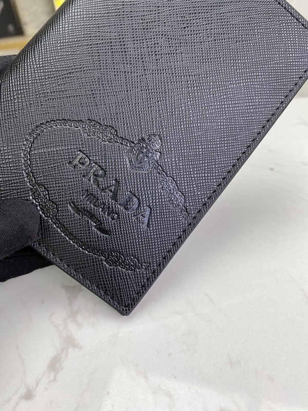 プラダ財布コピー内部構造